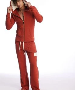 4-rth Edge Form-fit Crossover Yoga Track Performance Hoodie (Cinnabar)