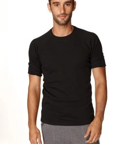 4-rth Hybrid CREW Neck Raglan Tee (Black) MEN