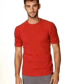 4-rth Hybrid Crew Neck Raglan Tee (Cinnabar Red) MEN