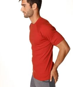 4-rth Hybrid Crew Neck Raglan Tee (Cinnabar Red) MEN