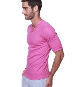 4-rth MEN Hybrid V-Neck (Berry)