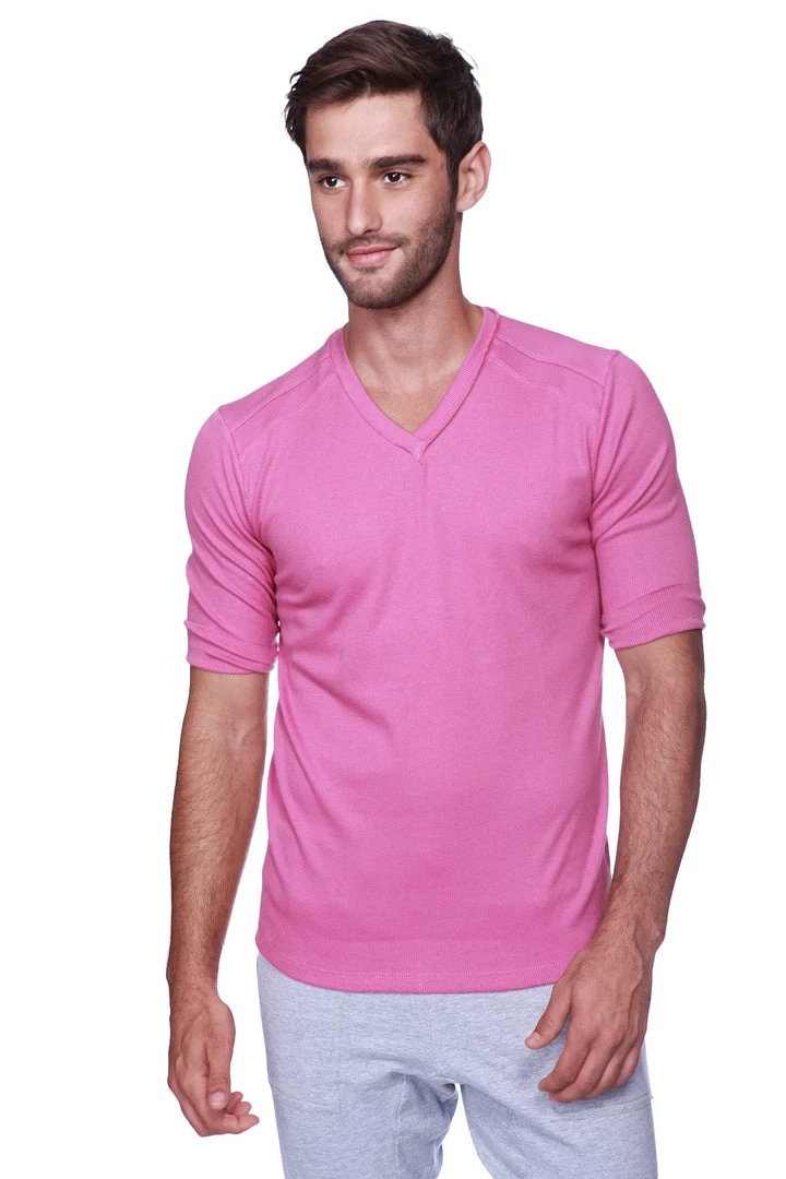 4-rth MEN Hybrid V-Neck (Berry)