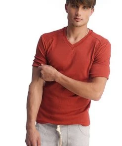 4-rth Hybrid V-Neck (Cinnabar) MEN