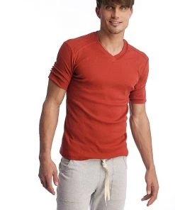 4-rth Hybrid V-Neck (Cinnabar) MEN