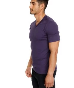 4-rth MEN Hybrid V-Neck (Eggplant Purple)