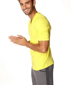 4-rth Hybrid V-Neck (Tropic Yellow) MEN
