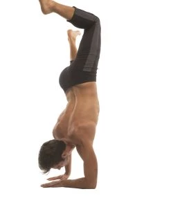 4-rth Mens 4/5 Zipper Pocket Capri Yoga Pants (Black W/Charcoal & GREY)