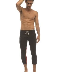 4-rth Mens 4/5 Zipper Pocket Capri Yoga Pants (Black W/Charcoal & Red)