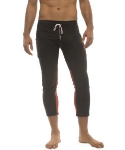 4-rth Mens 4/5 Zipper Pocket Capri Yoga Pants (Black W/Charcoal & Red)