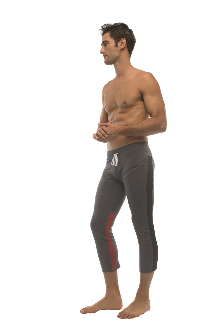 4-rth Mens 4/5 Zipper Pocket Capri Yoga Pants (Charcoal W/Black & Red)