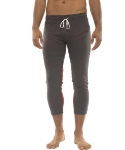4-rth Mens 4/5 Zipper Pocket Capri Yoga Pants (Charcoal W/Black & Red)