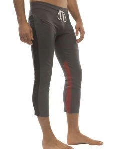 4-rth Mens 4/5 Zipper Pocket Capri Yoga Pants (Charcoal W/Black & Red)