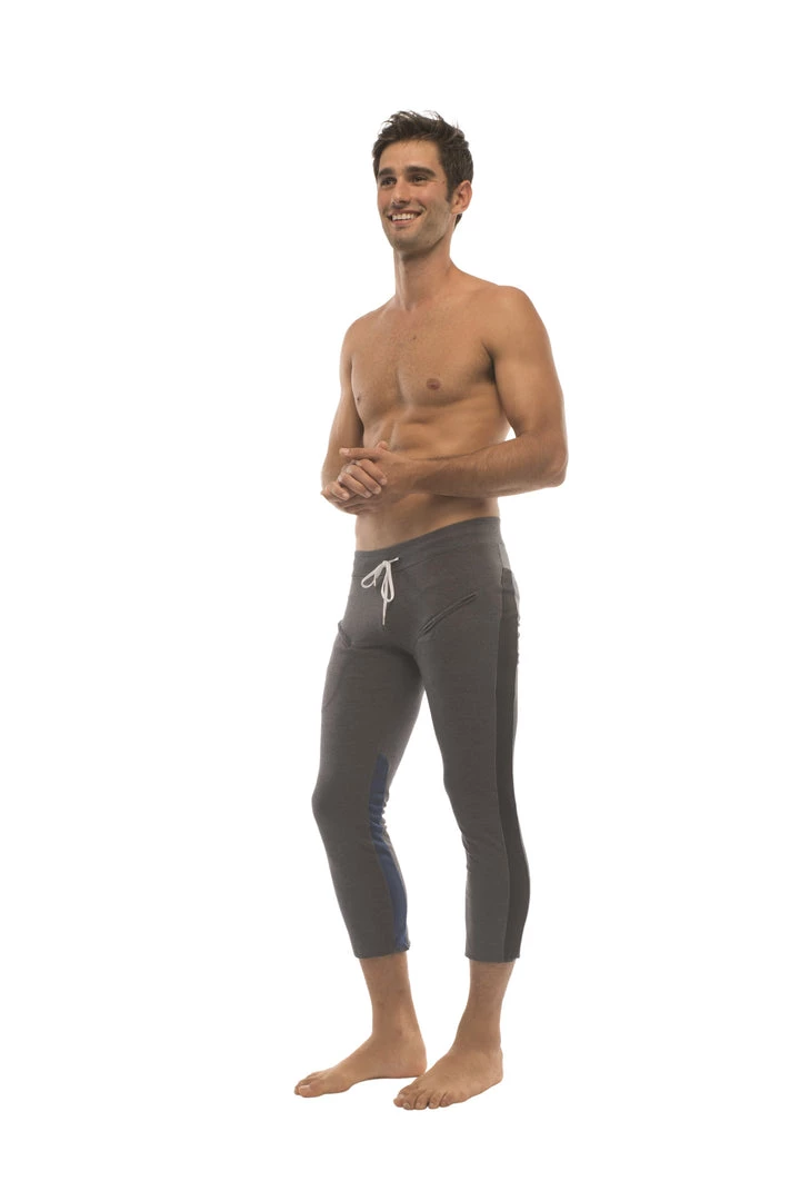 4-rth Mens 4/5 Zipper Pocket Capri Yoga Pants (Charcoal W/Black & Royal)