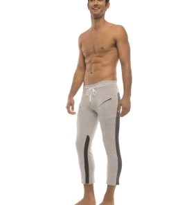 4-rth Mens 4/5 Zipper Pocket Capri Yoga Pants (GREY W/Charcoal & Black)