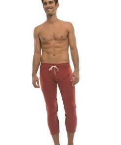4-rth Mens 4/5 Zipper Pocket Capri Yoga Pants (RED W/Charcoal & Black)