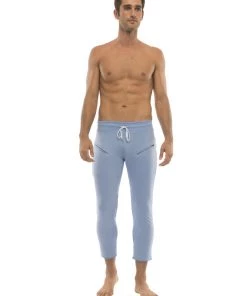 4-rth Mens 4/5 Zipper Pocket Capri Yoga Pants (Solid ICE Blue)