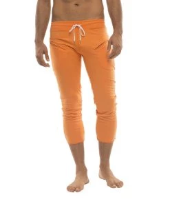 4-rth Mens 4/5 Zipper Pocket Capri Yoga Pants (Solid Orange)