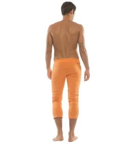 4-rth Mens 4/5 Zipper Pocket Capri Yoga Pants (Solid Orange)
