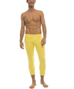 4-rth Mens 4/5 Zipper Pocket Capri Yoga Pants (Solid Yellow)