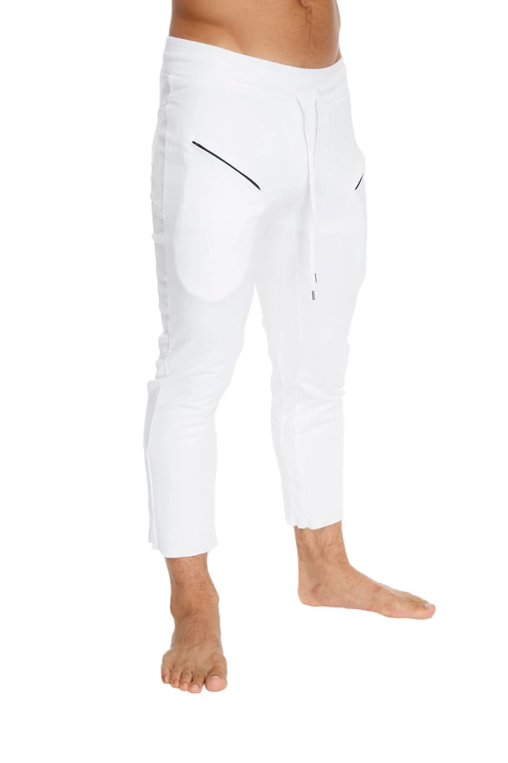 4-rth Mens 4/5 Zipper Pocket Capri Yoga Pants (White)