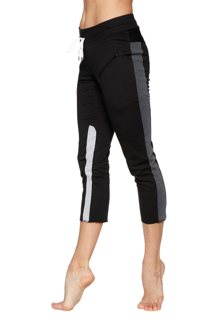 4-rth Women's 4/5 Length Zipper Pocket Capri Yoga Pant (Black W/Charcoal & Grey)