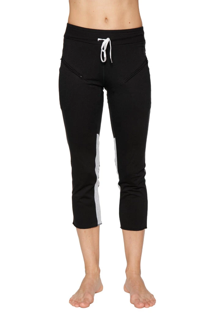 4-rth Women's 4/5 Length Zipper Pocket Capri Yoga Pant (Black W/Charcoal & Grey)