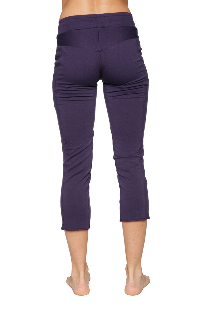 4-rth Women's 4/5 Length Zipper Pocket Capri Yoga Pant (Eggplant)