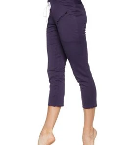 4-rth Women's 4/5 Length Zipper Pocket Capri Yoga Pant (Eggplant)