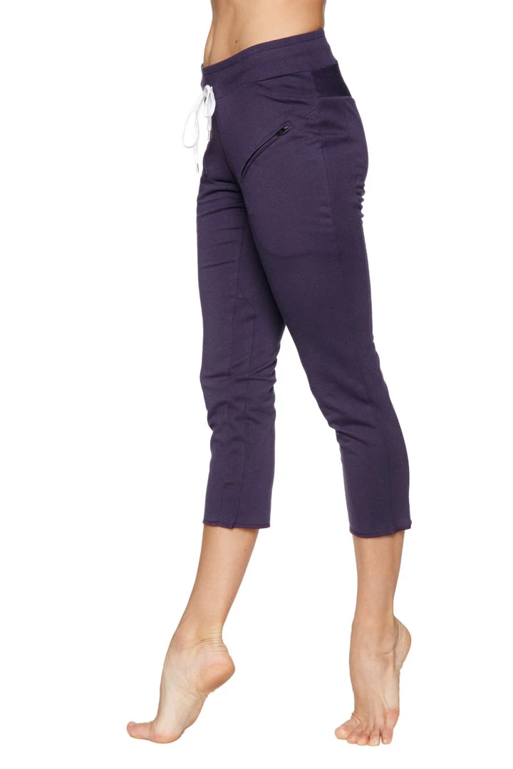 4-rth Women's 4/5 Length Zipper Pocket Capri Yoga Pant (Eggplant)